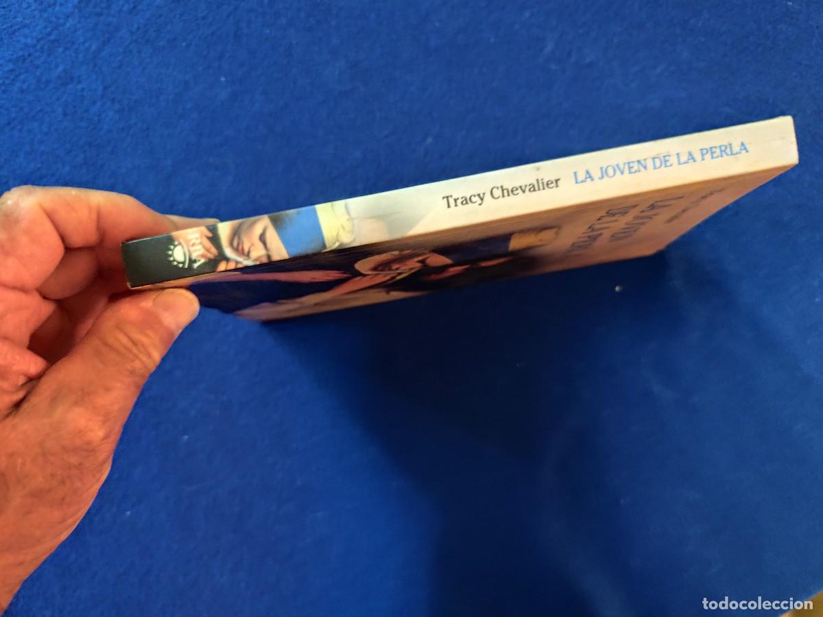 Libros de segunda mano: LA JOVEN DE LA PERLA Tracy Chevalier Ediciones RBA 2010 - Foto 2