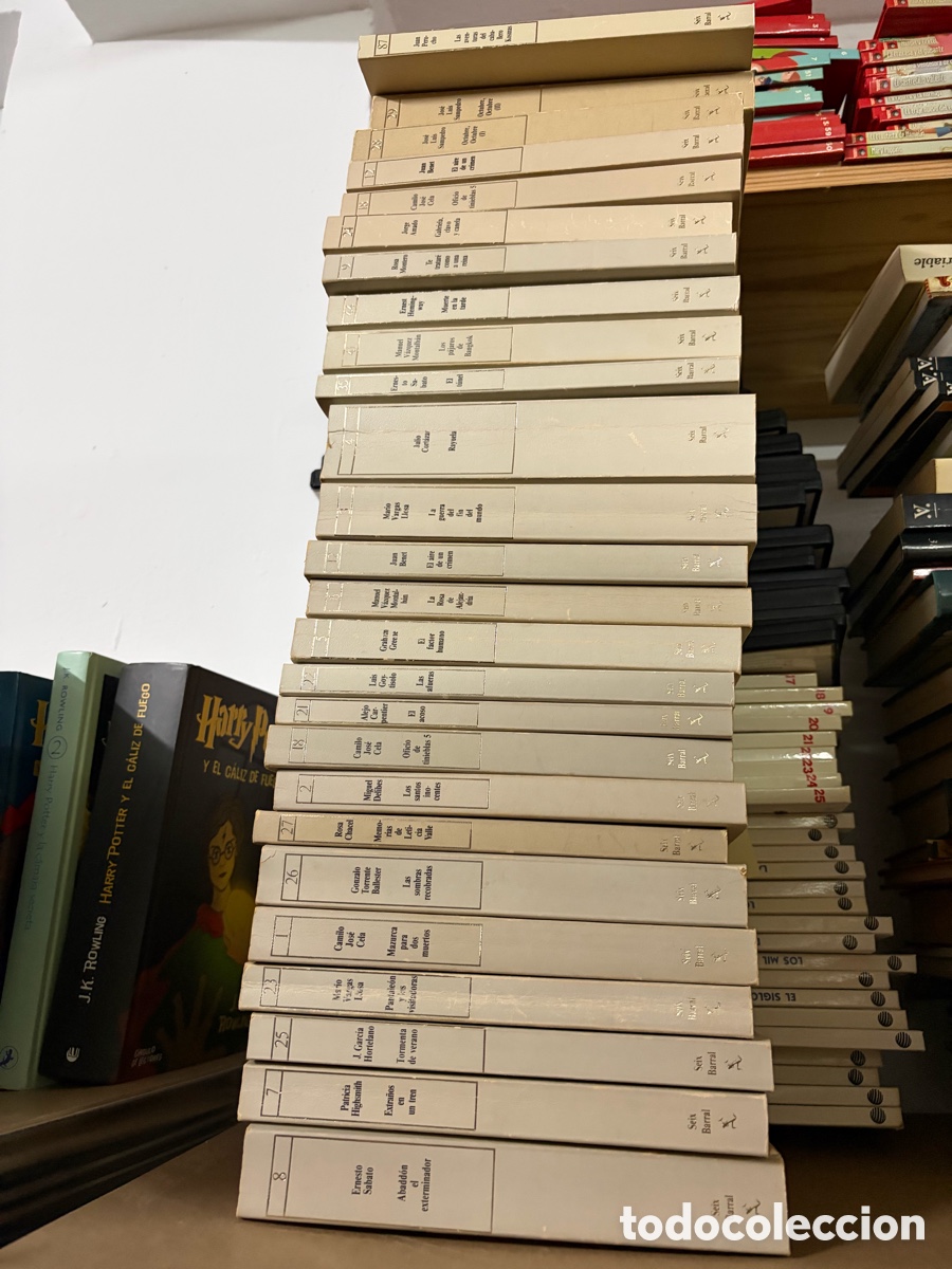 Livres d'occasion: Lote de 23 novelas contempor&aacute;neas Delibes sabato Highsmith V&aacute;zquez montalban greene