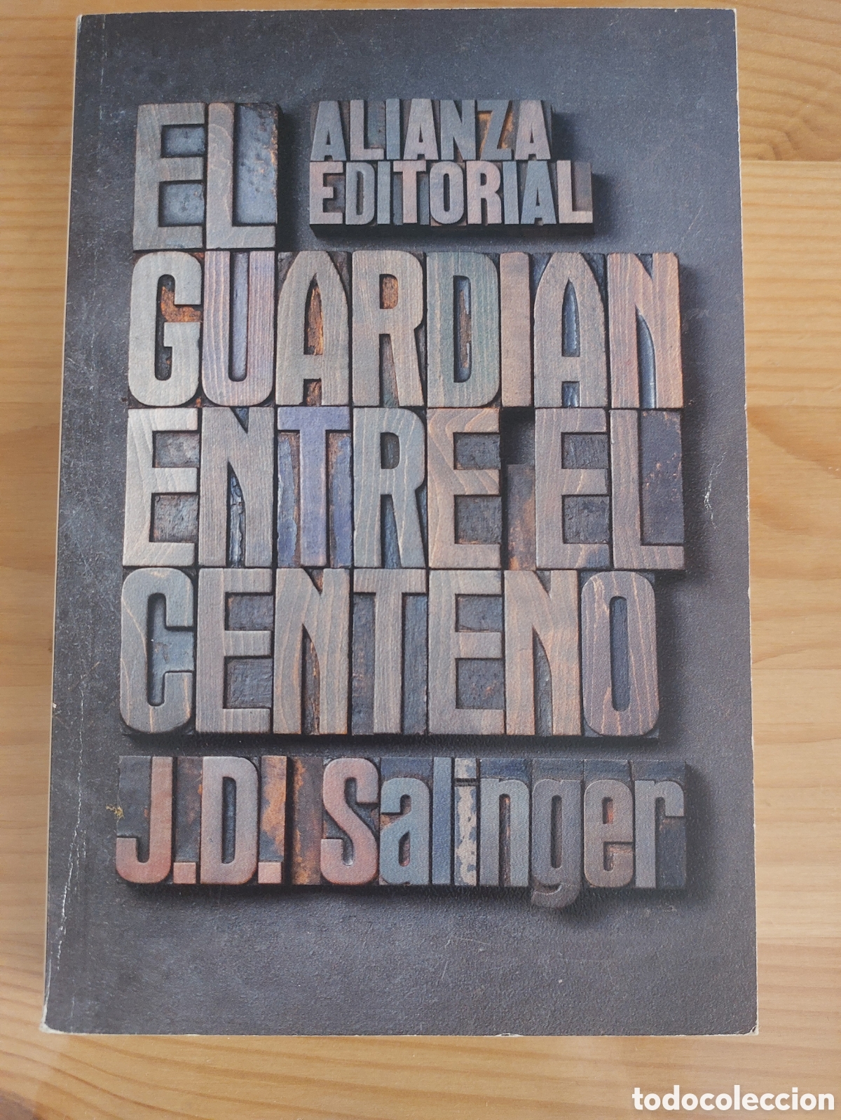 Libros: El guardi&aacute;n entre el centeno