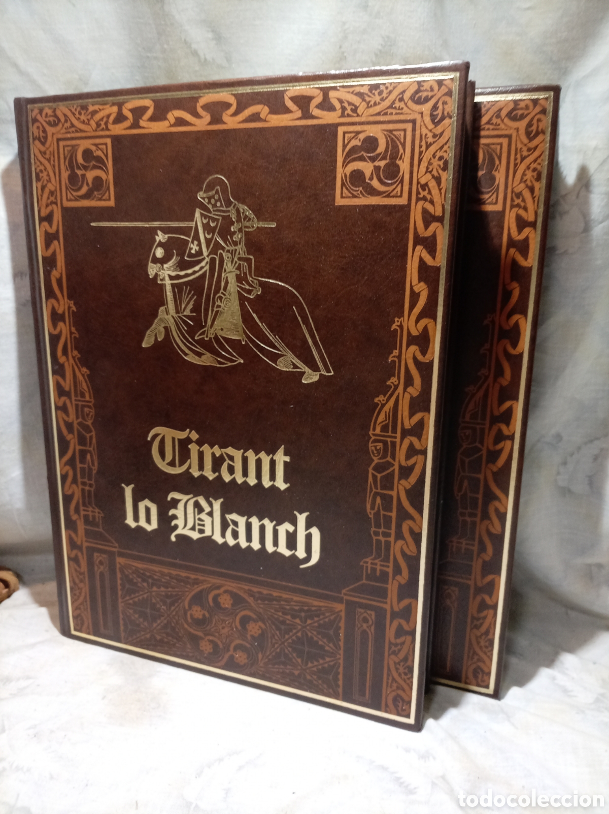 Libros: TIRANT LO BLANC DOS VOL&Uacute;MENES, EDICIONES HUERTA, S.L, EDICION LIMITADA 3000 EJEMPLARES N&deg;2056
