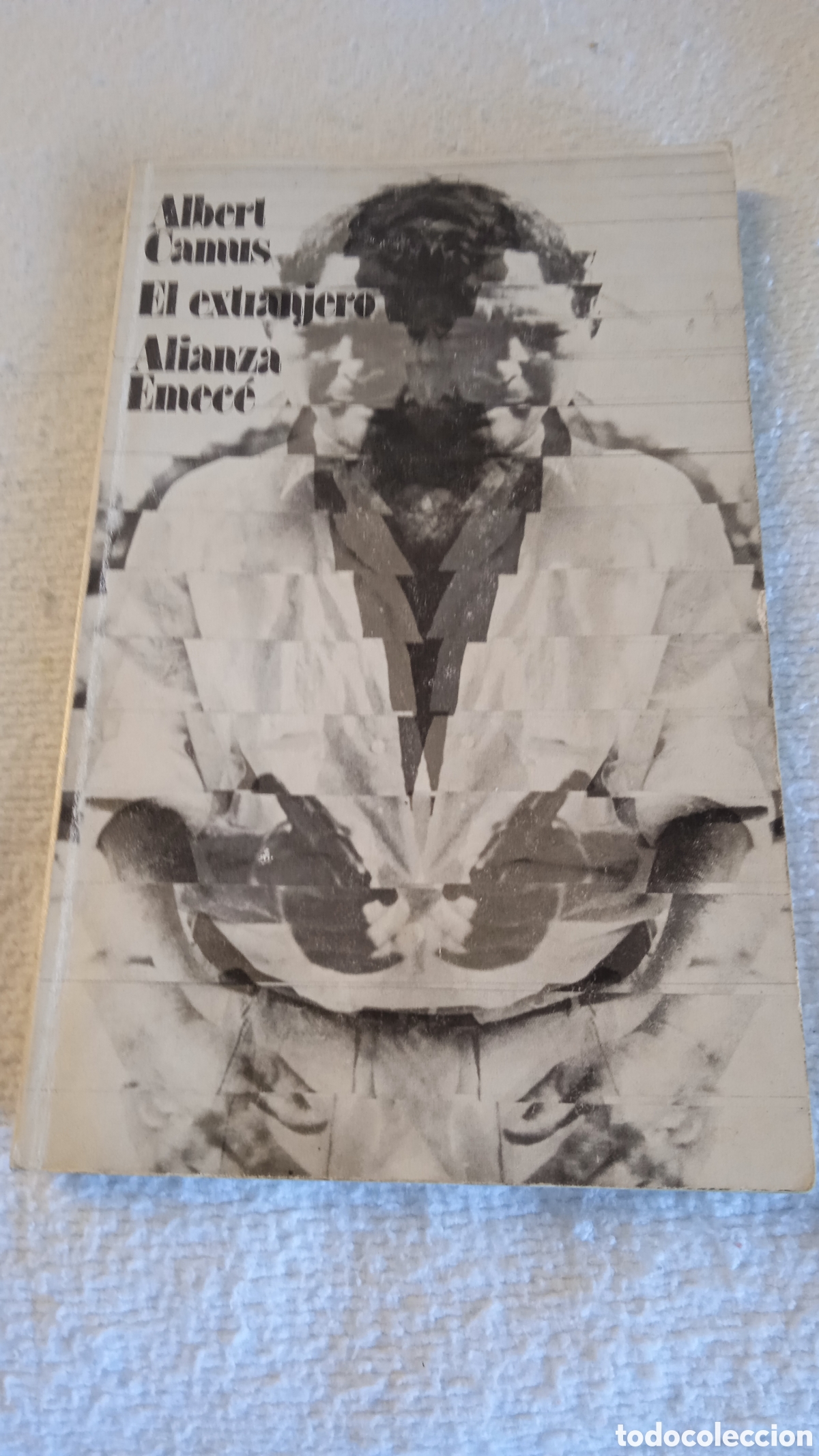 Libros: El extranjero &ndash; Albert Camus | Edici&oacute;n cl&aacute;sica