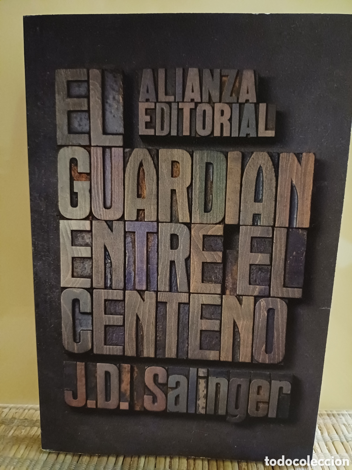 Libros: El guardi&aacute;n entre el centeno. J D Salinger