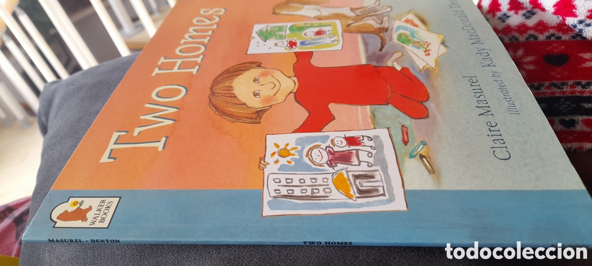 Libros: Two homes. Claire Masurel - Foto 3