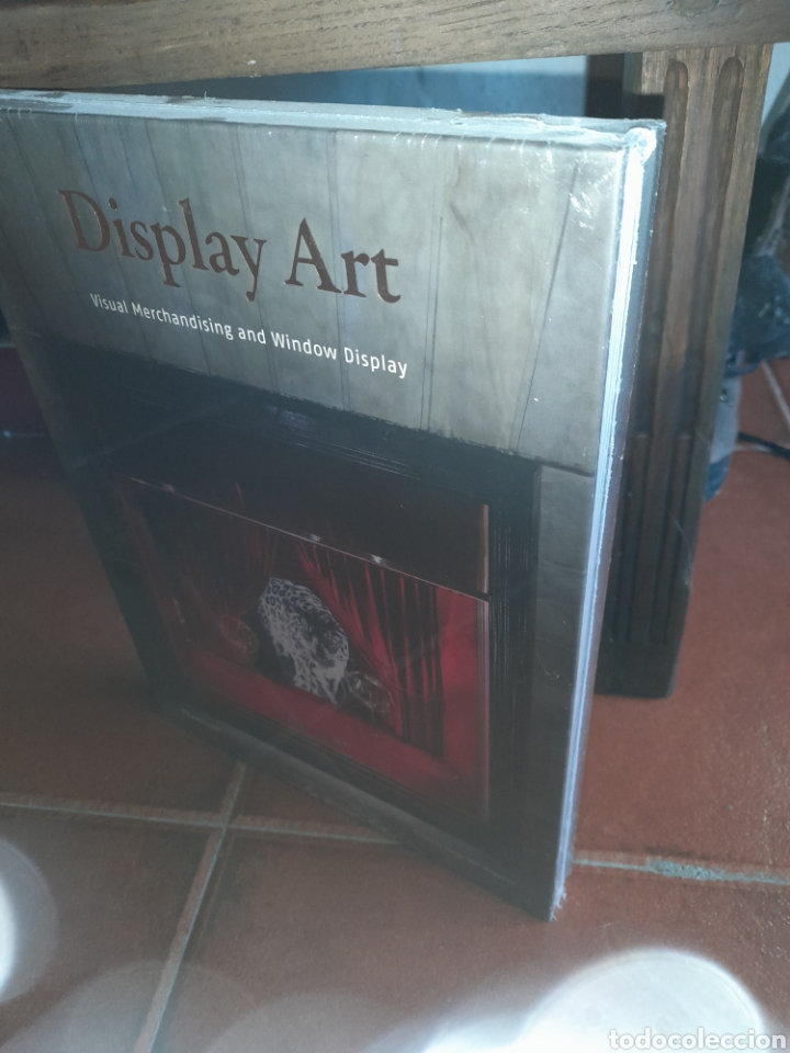 Libros: Display art. Visual merchandaising and Windows display - Foto 3