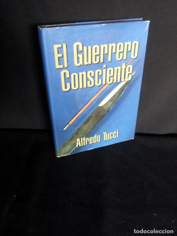 Coleccionismo deportivo: ALFREDO TUCCI - EL GUERRERO CONSCIENTE - 2003 - Foto 1