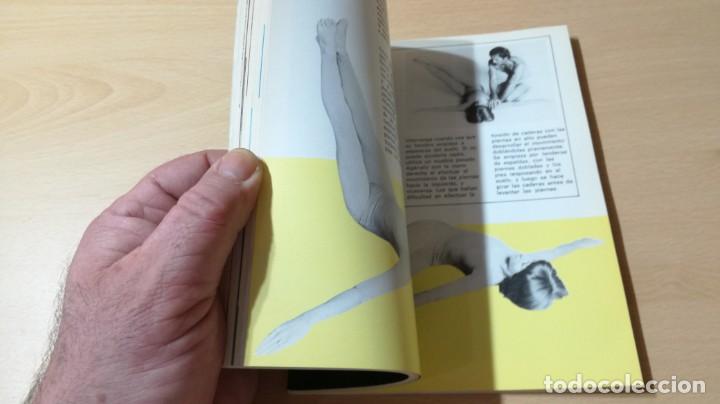 Coleccionismo deportivo: YOGA - PARAMON - ENCICLOPEDIA TEMAS BASICOS W203 - Foto 8