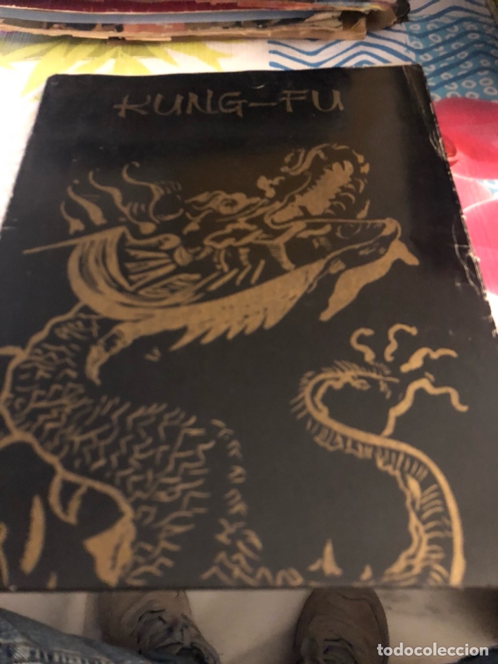 Coleccionismo deportivo: Libro de Kung fu - Foto 1
