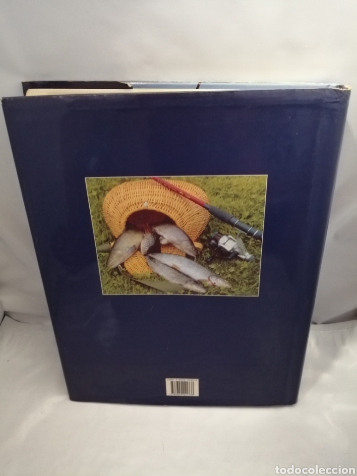 Coleccionismo deportivo: GU&Iacute;A PR&Aacute;CTICA DE LA PESCA (PRIMERA EDICI&Oacute;N) - Foto 2