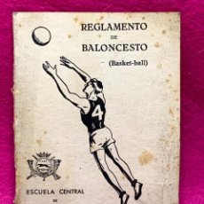 Collectionnisme sportif: REGLAMENTO BALONCESTO ESCUELA CENTRAL EDUCACION FISICA 1940 TOLEDO 17X12CMS. Lote 362176790