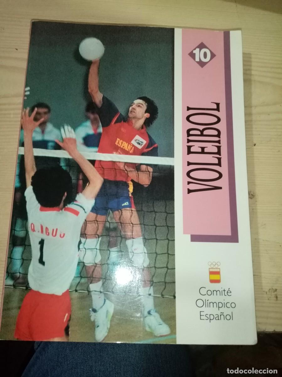 Coleccionismo deportivo: VOLEIBOL. 10. COMITE OLIMPICO ESPA&Ntilde;OL EST8B2 - Foto 1