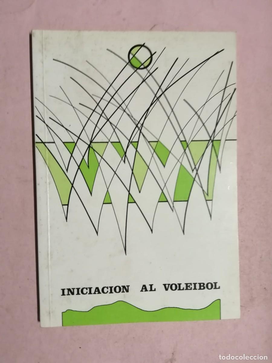 Coleccionismo deportivo: INICIACION AL VOLEIBOL