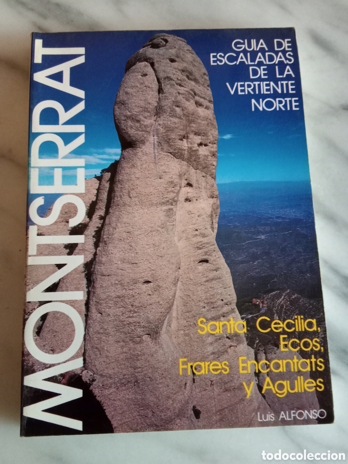 Sports collectibles: Gu&iacute;as Desnivel Montserrat Guia de escaladas de la vertiente norte