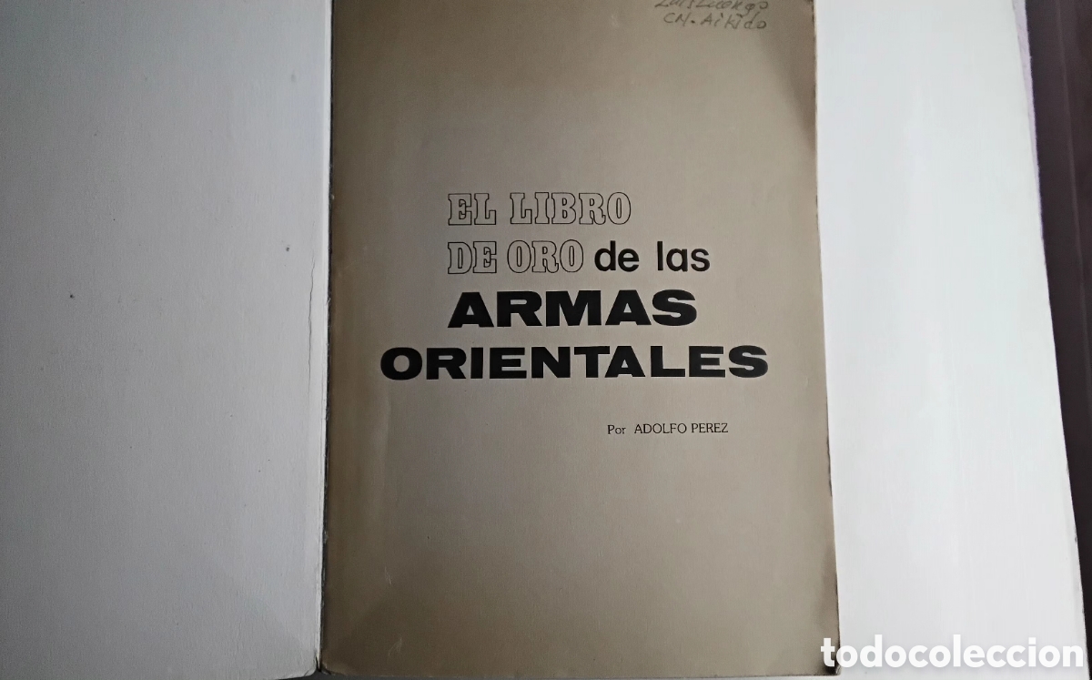 Libros: El Libro de oro de las armas orientales. - Foto 2