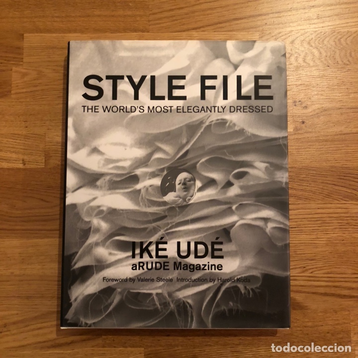 Libros: Ike Udé - Style File - The world’s most elegantly dressed - Foto 1 - 191285350