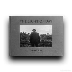 Libros: THE LIGHT OF DAY - TONY O'SHEA
