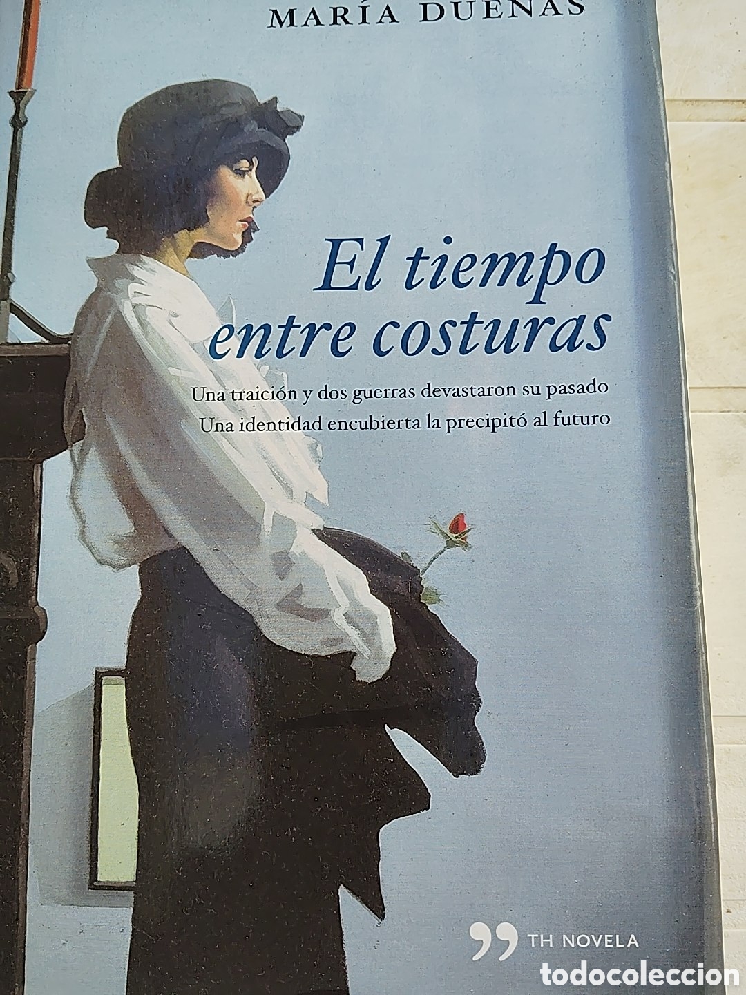 Libros: El tiempo entre costuras. Mar&iacute;a Due&ntilde;as