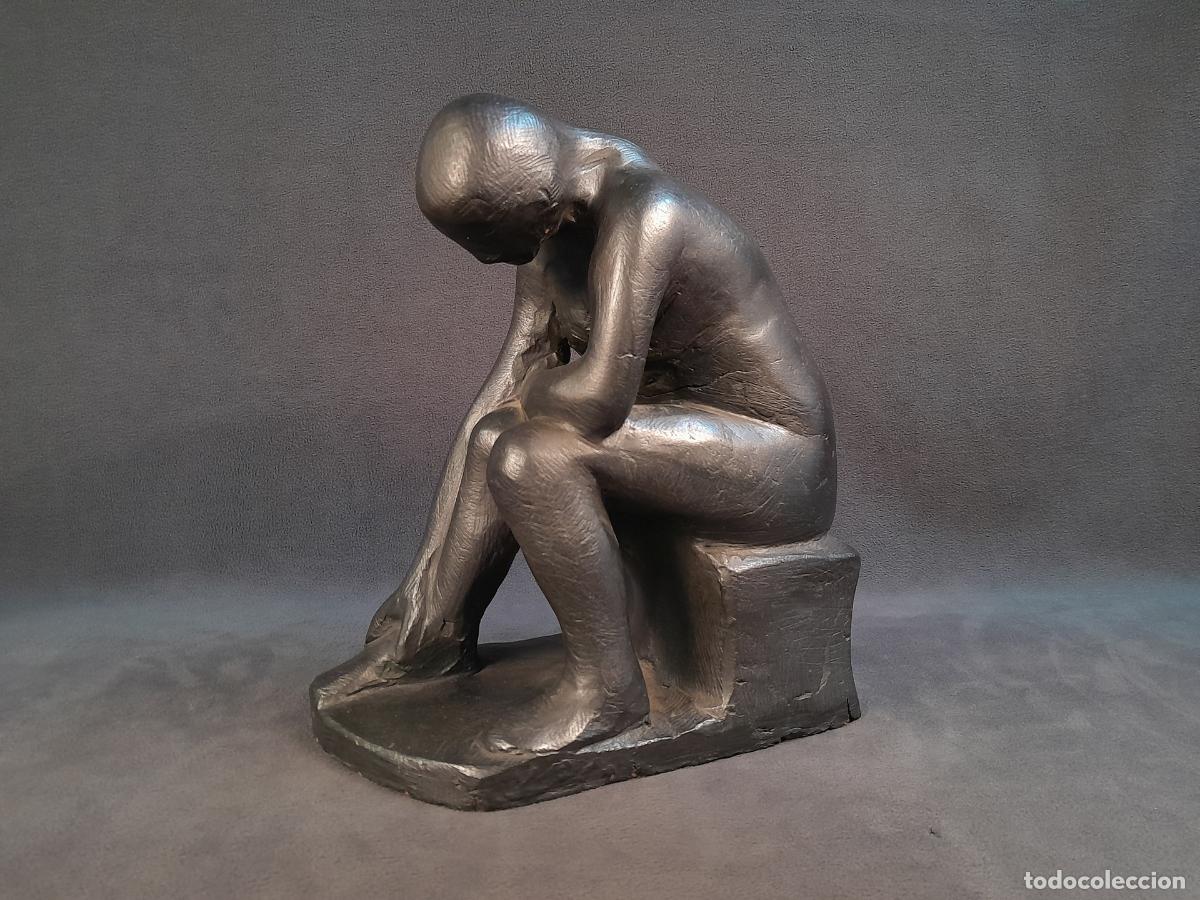 Livros: ESCULTURA FEMENINA SEDENTE EN TERRACOTA PATINADA.VANGUARDISTA.RC.1992