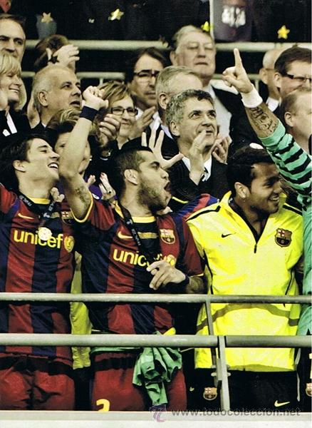 Coleccionismo deportivo: LIBRO F.C.BARCELONA MEMORIA 2010 /11 - Foto 2