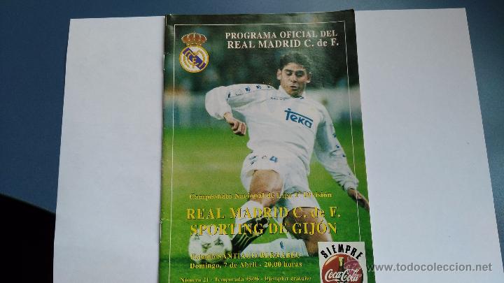 Coleccionismo deportivo: PROGRAMA DE FUTBOL LIGA REAL MADRID SPORTING 95 96 - Foto 1
