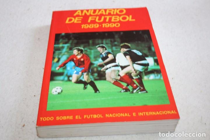 Coleccionismo deportivo: LIBRO ANUARIO DE F&Uacute;TBOL TEMORADA 89-90 - Foto 1