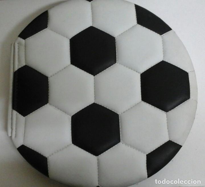 Coleccionismo deportivo: LIBRO BAL&Oacute;N MUNDIALES 2008. EN HOLAND&Eacute;S - Foto 1