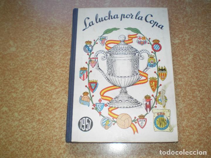 Coleccionismo deportivo: LA LUCHA POR LA COPA -DINAMICO 1957 - Foto 1