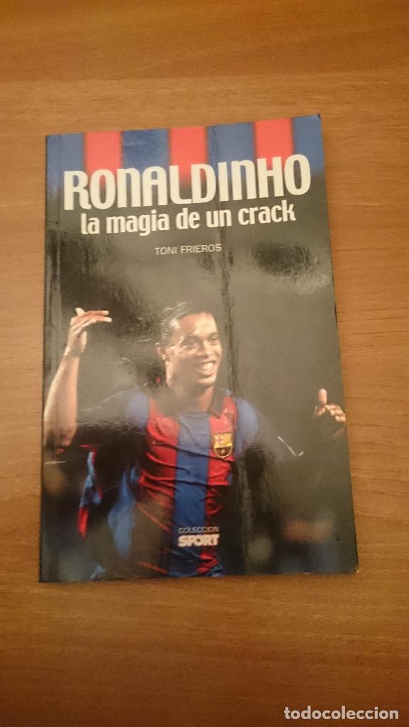 Coleccionismo deportivo: RONALDINHO - LA MAGIA DE UN CRACK - Foto 1