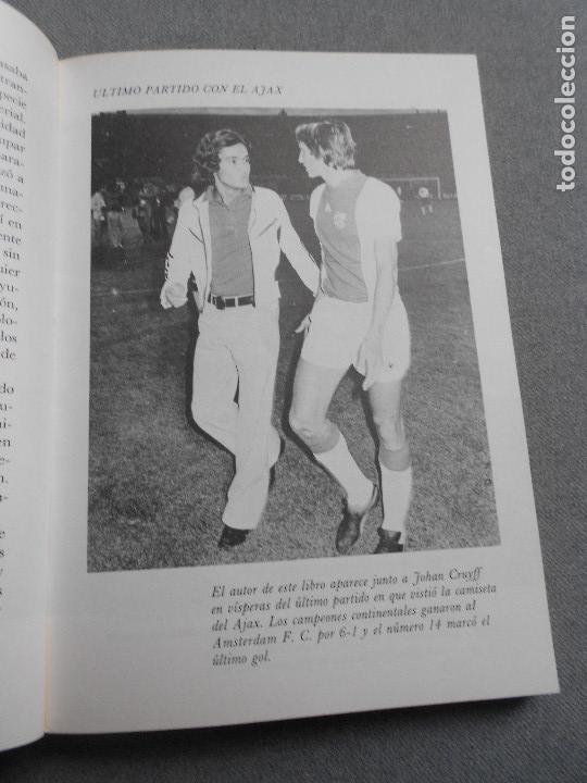 Coleccionismo deportivo: CRUYFF. UNA VIDA POR EL BAR&Ccedil;A. - Foto 3