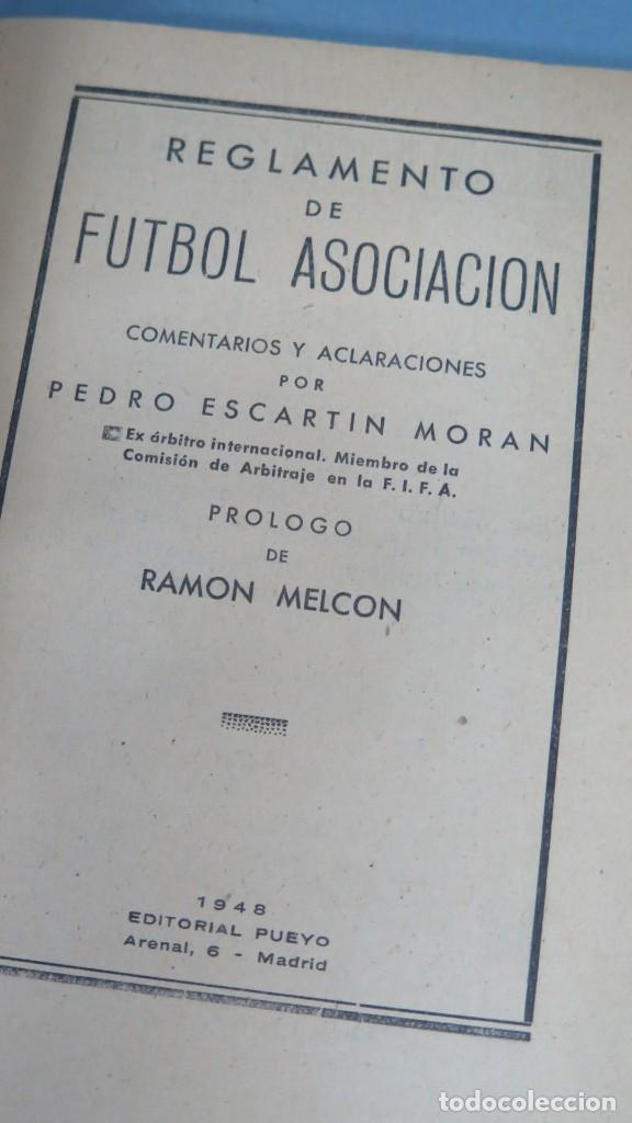 Coleccionismo deportivo: 1948.- REGLAMENTO DE F&Uacute;TBOL COMENTADO - Foto 2