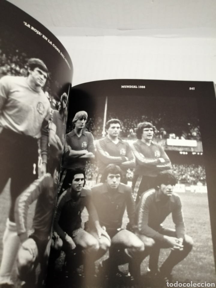 Coleccionismo deportivo: LA ROJA EN LA COPA DEL MUNDO (Primera edici&oacute;n) - Foto 4