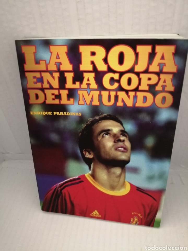 Coleccionismo deportivo: LA ROJA EN LA COPA DEL MUNDO (Primera edici&oacute;n) - Foto 1