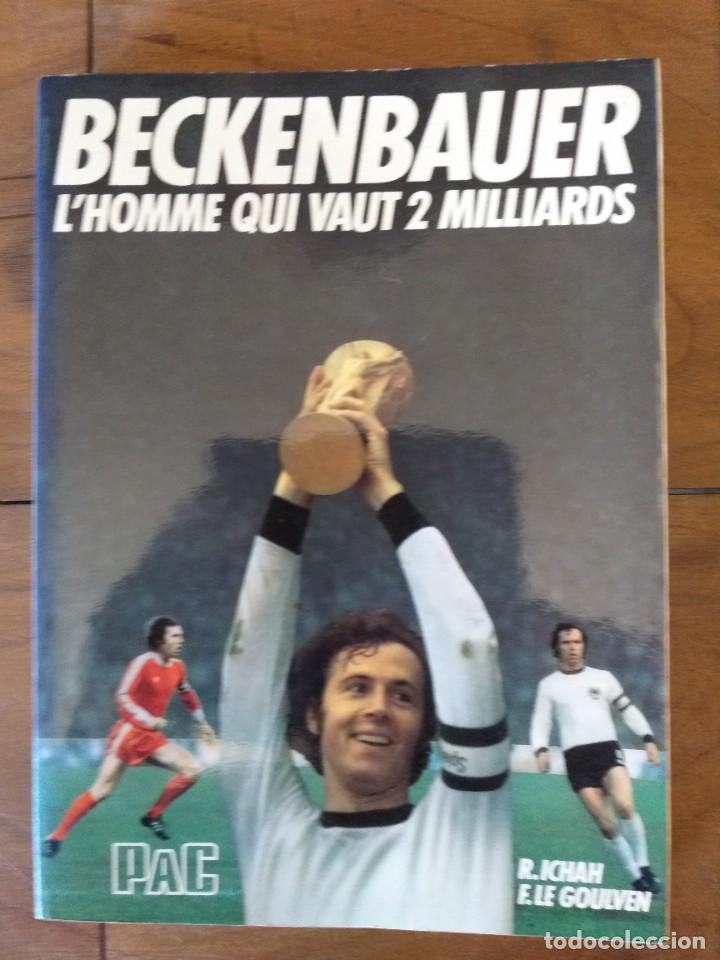 Coleccionismo deportivo: Lote con 7 libros de f&uacute;tbol en Franc&eacute;s, d&eacute;cada de los 70. - Foto 1