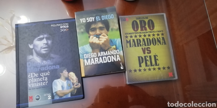 Coleccionismo deportivo: DIEGO MARADONA. LIBROS Y VIDEO DUELOS DE ORO - Foto 1