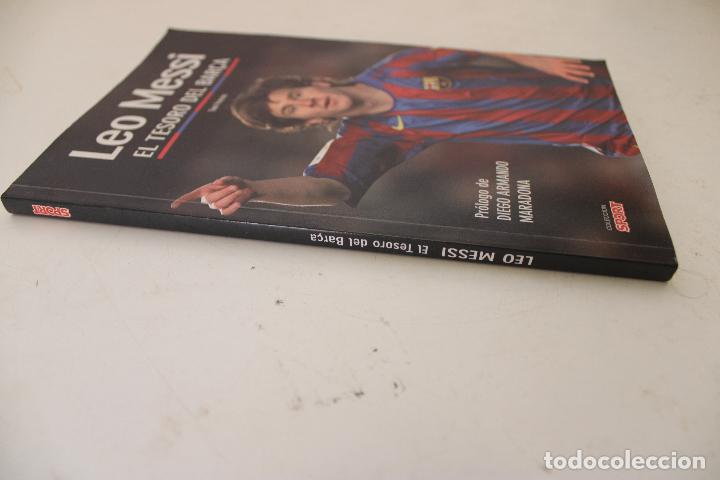 Coleccionismo deportivo: BAR&Ccedil;A. LIBRO LEO MESSI, EL TESORO DEL BAR&Ccedil;A - Foto 3