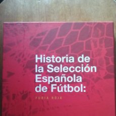 Coleccionismo deportivo: HISTORIA DE LA SELECCION ESPAÑOLA DE FUTBOL, FURIA ROJA, JULIAN GARCIA CANDAU, CORREOS, 2011. Lote 296747213