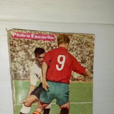 Coleccionismo deportivo: REGLAMENTO DE FUTBOL COMENTADO 1965 - PEDRO ESCARTIN MORAN 1965. Lote 302282888