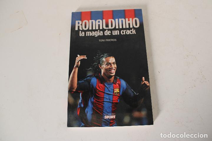 Coleccionismo deportivo: RONALDINHO LA MAGIA DE UN CRACK - Foto 1