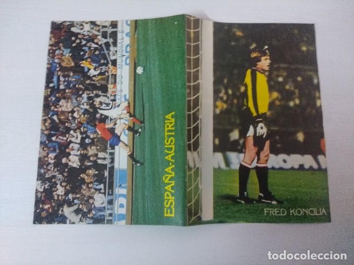 Coleccionismo deportivo: POSTER AUSTRIA/SELECCIONES DE ORO ESPA&Ntilde;A 82. - Foto 2