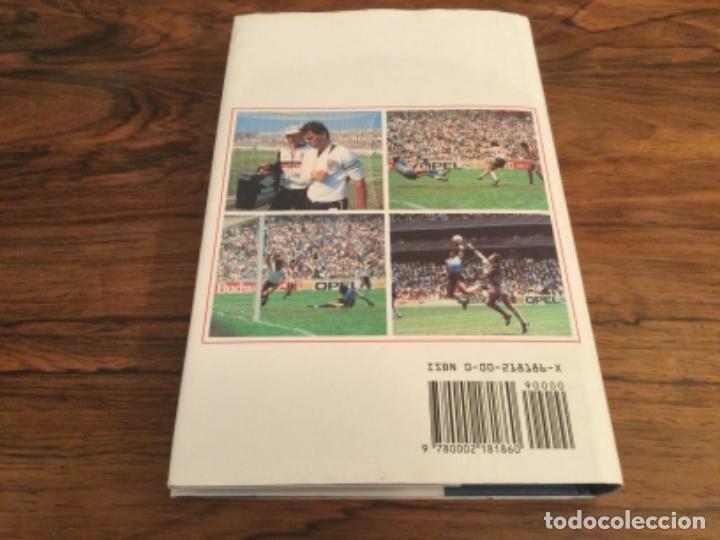 Coleccionismo deportivo: LIBRO BOBBY ROBSON&acute;S WORL CUP DIARY. 1982-86 CON DEDICATORIA - Foto 9
