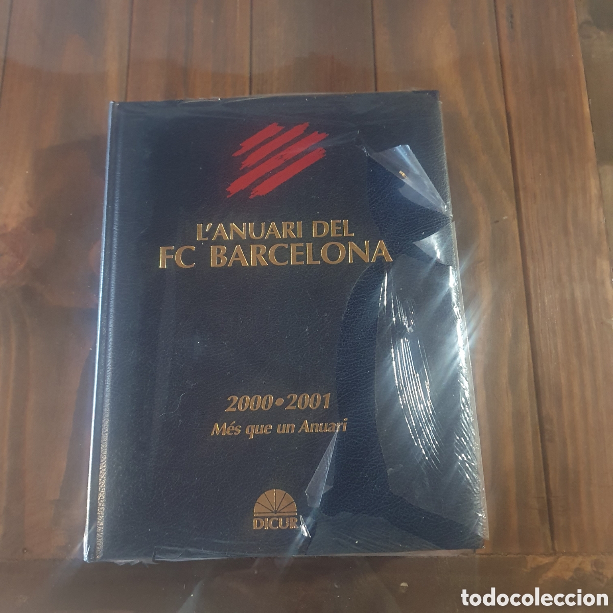 Coleccionismo deportivo: Lanuari del FC Barcelona 2000-2001 - Foto 1