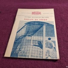 Coleccionismo deportivo: ARM5, REGLAS DE JUEGO DE BALONPIÉ, EDFERSAL, 1955. Lote 399974144