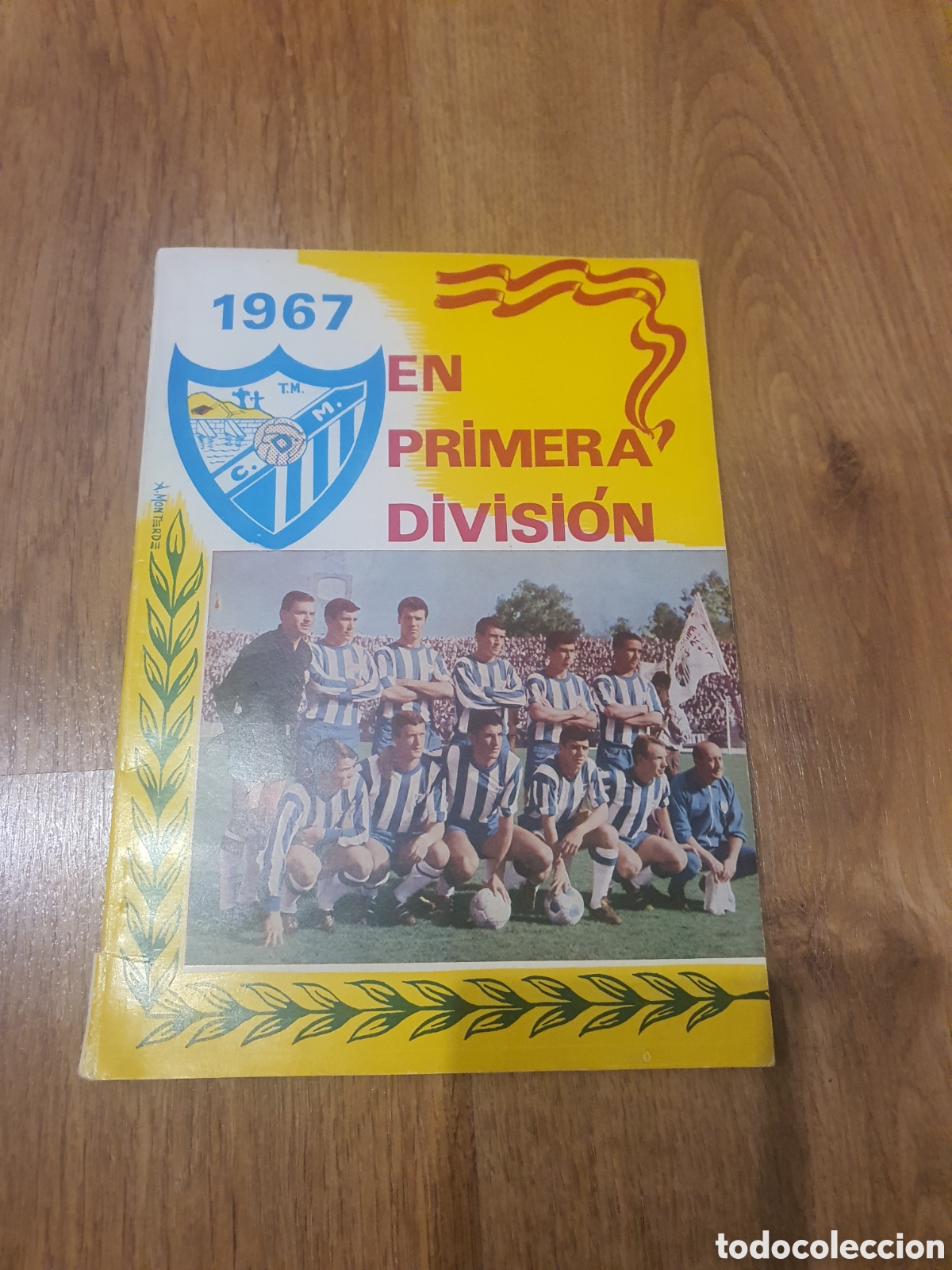 Coleccionismo deportivo: revista malaga cf en primera divisi&oacute;n 1967 - Foto 1