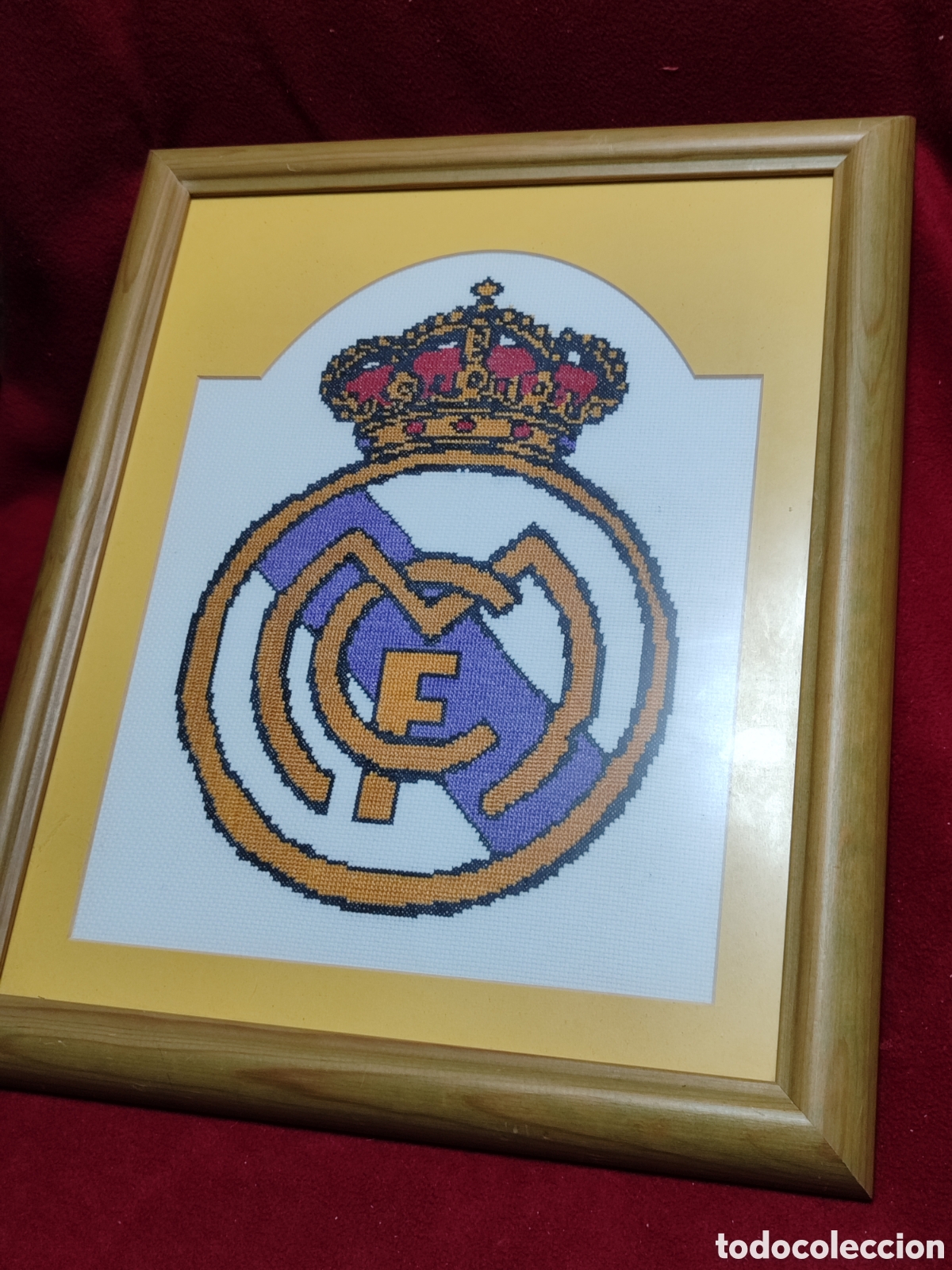Coleccionismo deportivo: Real Madrid. Dos libros y cuadro . - Foto 1