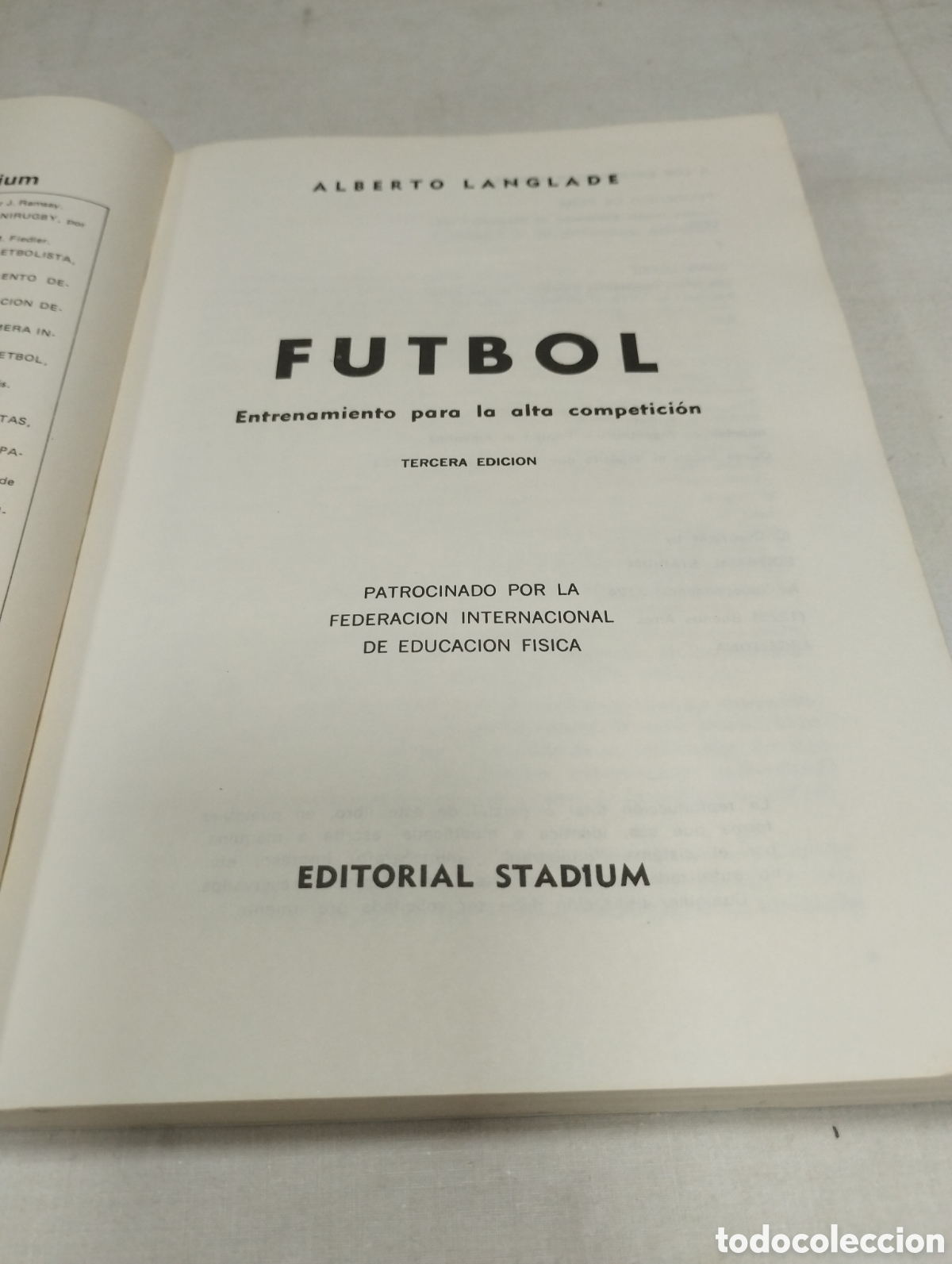 Coleccionismo deportivo: F&uacute;tbol. Alberto Langlade, editorial Stadium - Foto 2