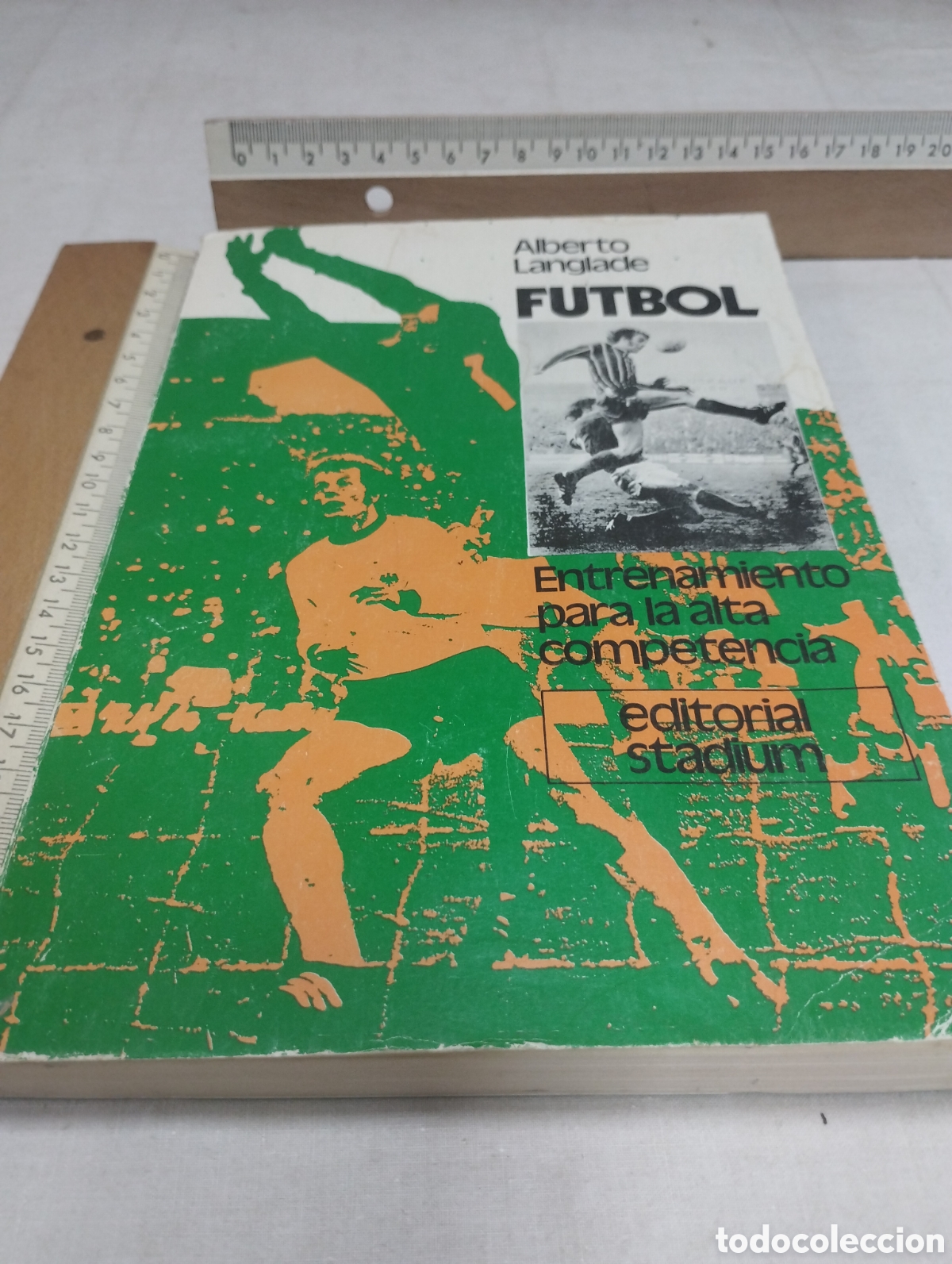 Coleccionismo deportivo: F&uacute;tbol. Alberto Langlade, editorial Stadium - Foto 1