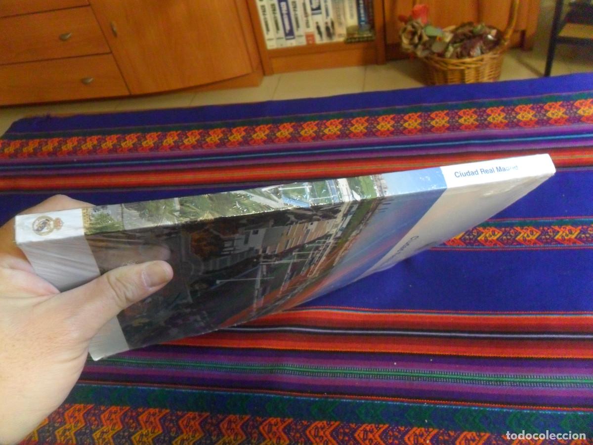 Coleccionismo deportivo: LIBRO PRECINTADO CIUDAD REAL MADRID. DE LUJO. - Foto 2