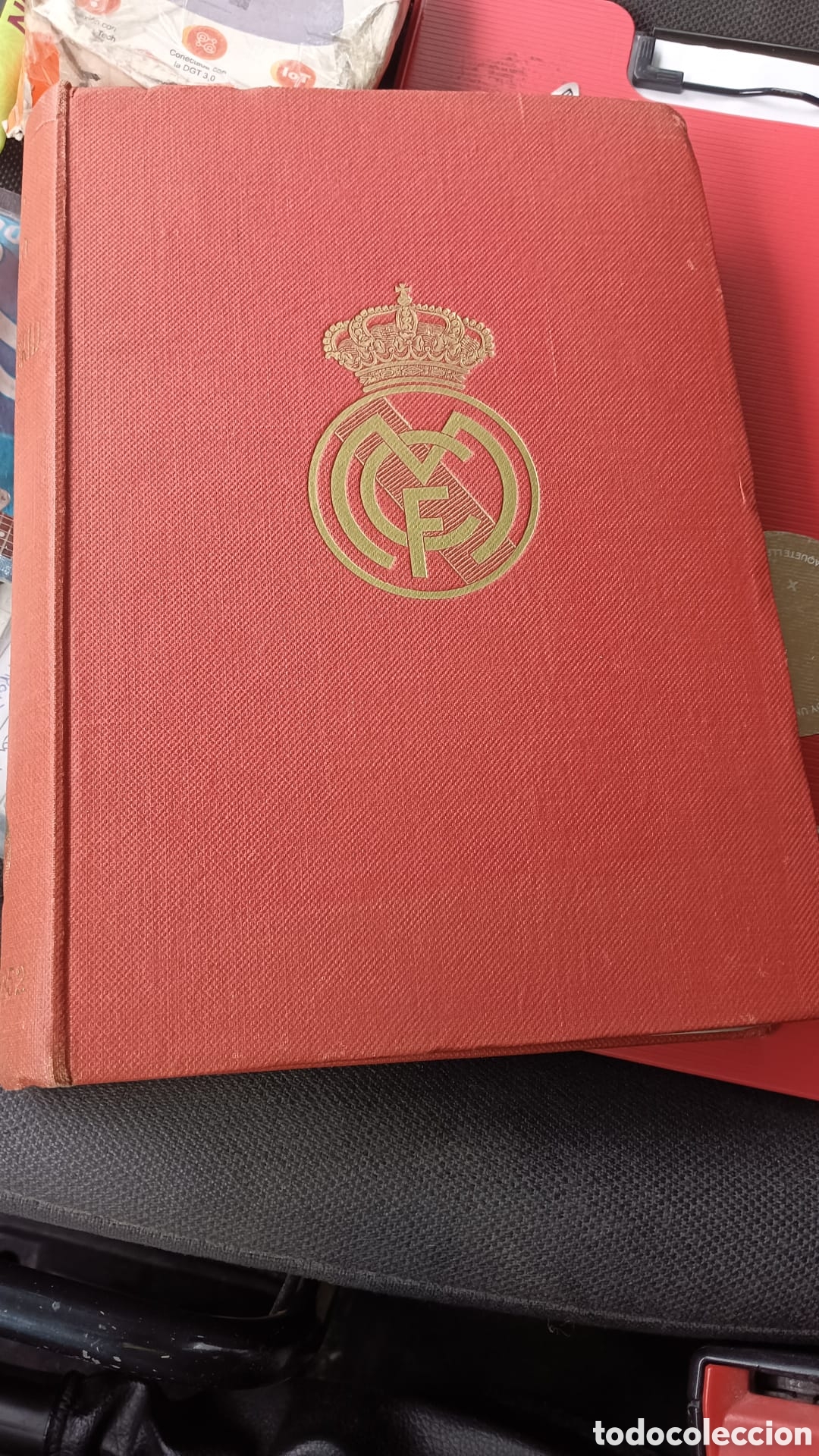 Coleccionismo deportivo: Libro de oro del real Madrid 1902 - 1952