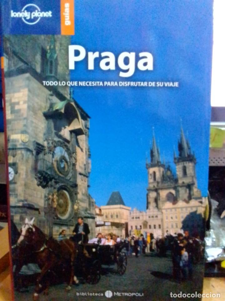 Libros: praga, lonely planet gu&iacute;as. - Foto 1