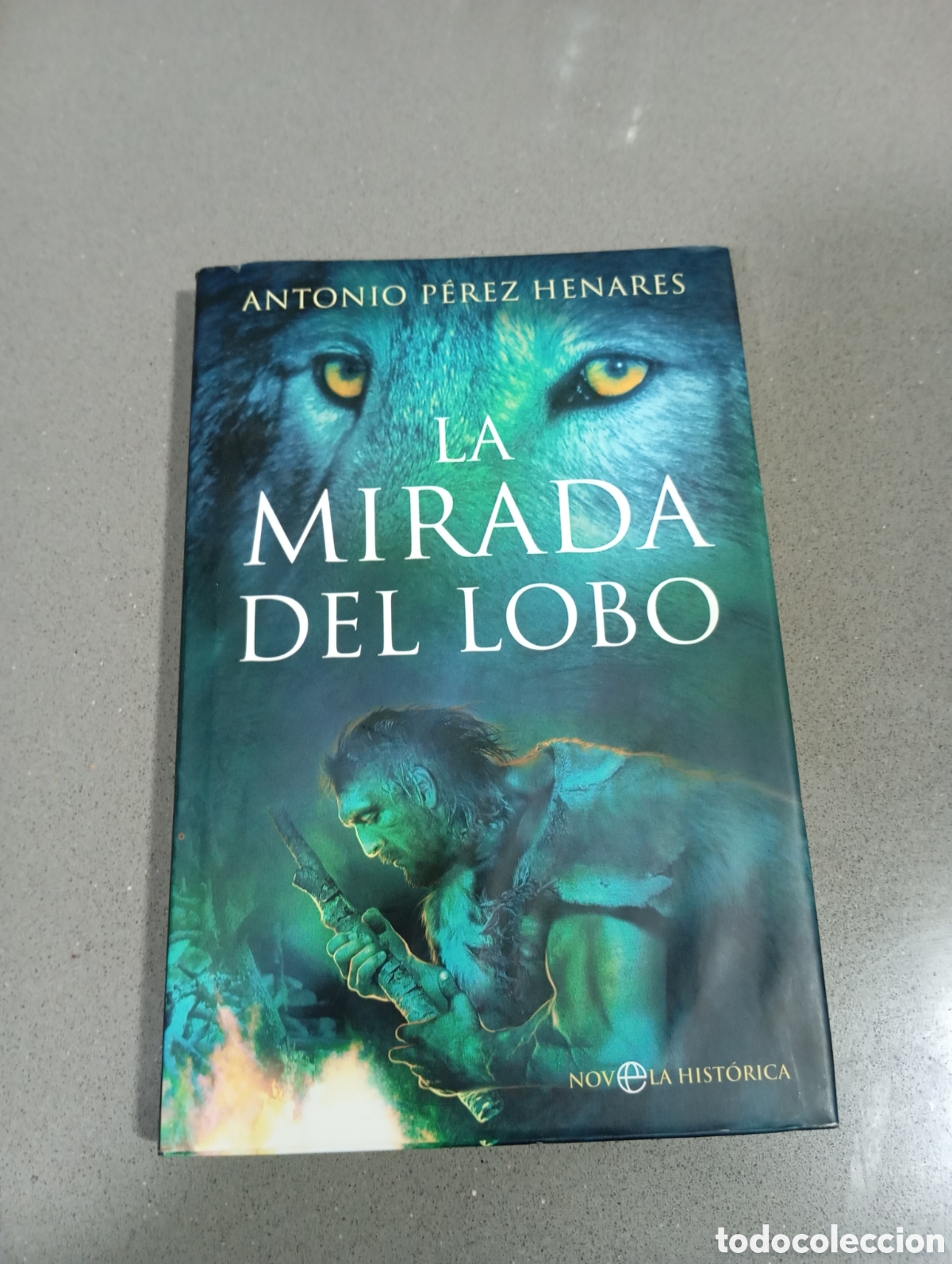 B&uuml;cher: La mirada del lobo, de Antonio P&eacute;rez Henares
