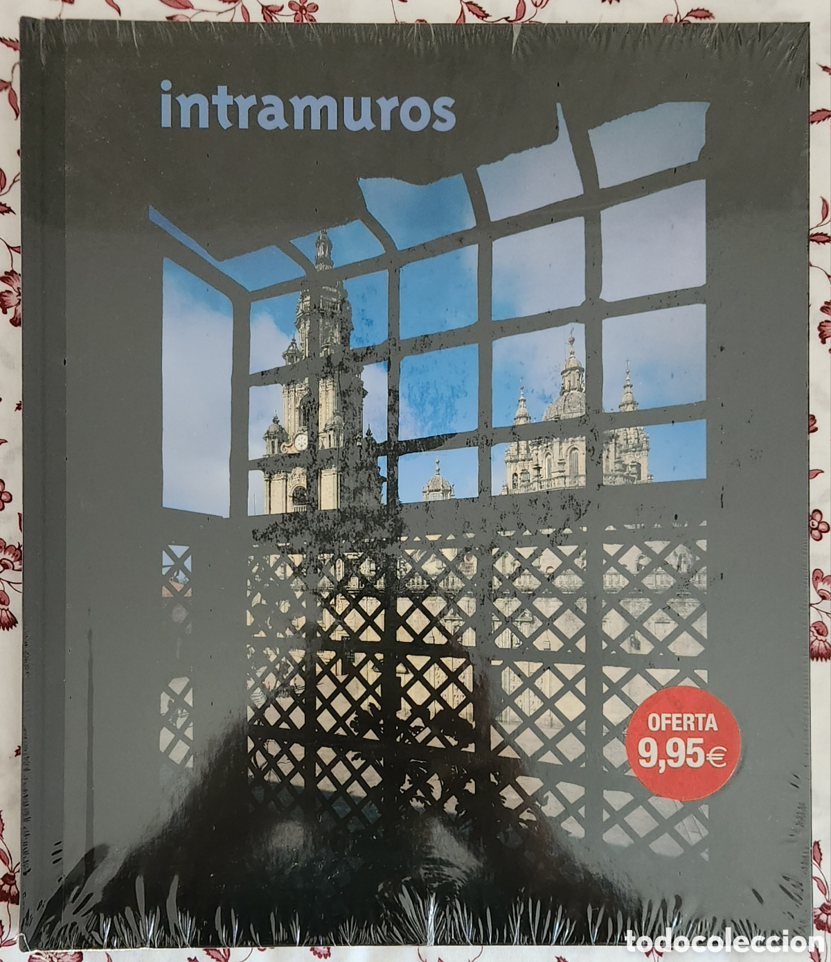 Libros: Libro de gran formato NUEVO Intramuros Santiago de Compostela Editorial Lunwerg varios autores